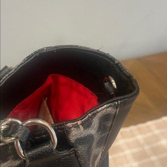 Carlos by Carlos Santana Red and Black Shoulder Bag - Picture 9 of 16